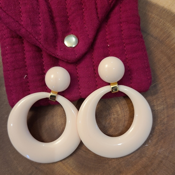 Sezane Gabrielle Earrings - Picture 3 of 3